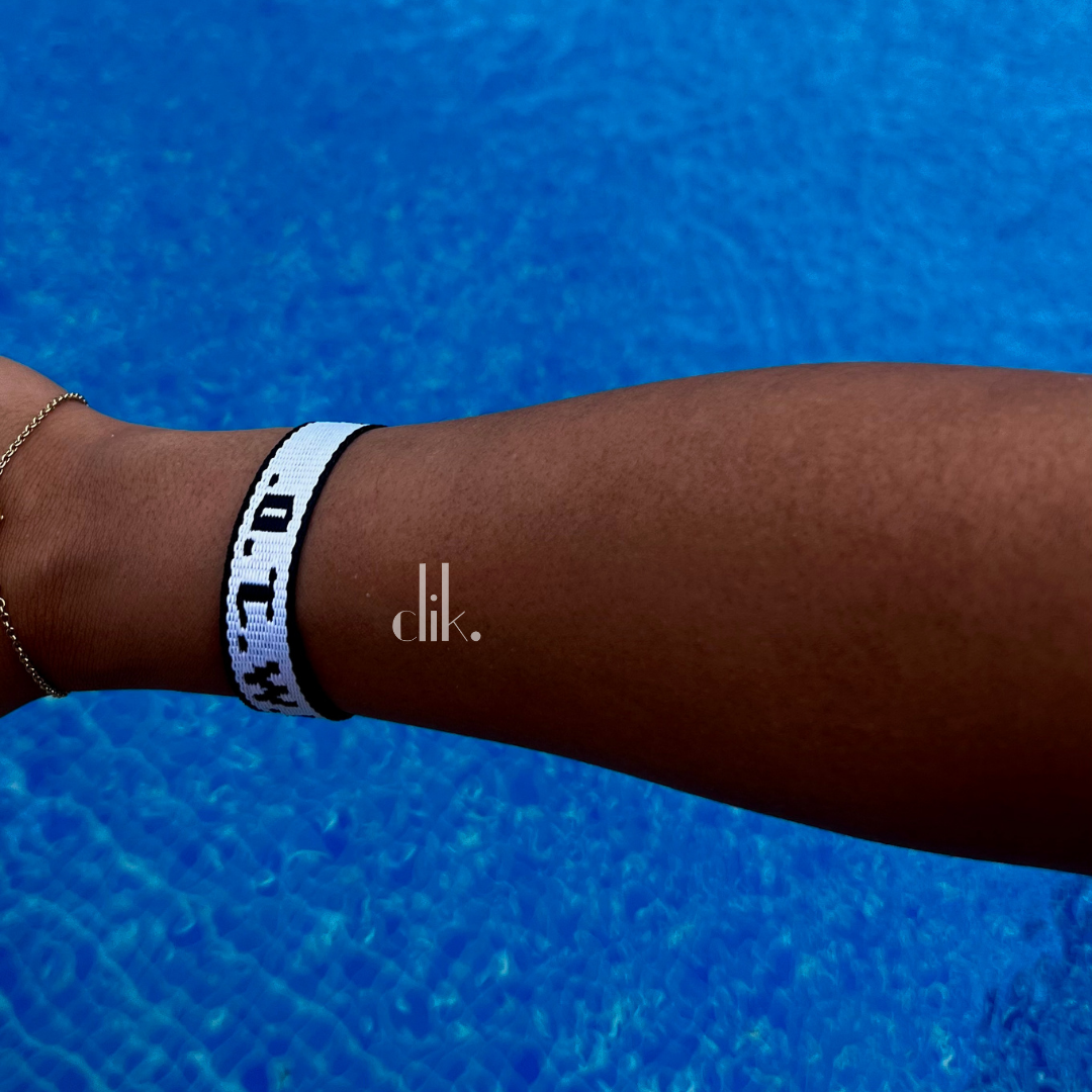 Tanline adjustable Bracelet Kuwait | Waterproof Beach & Pool Bracelet